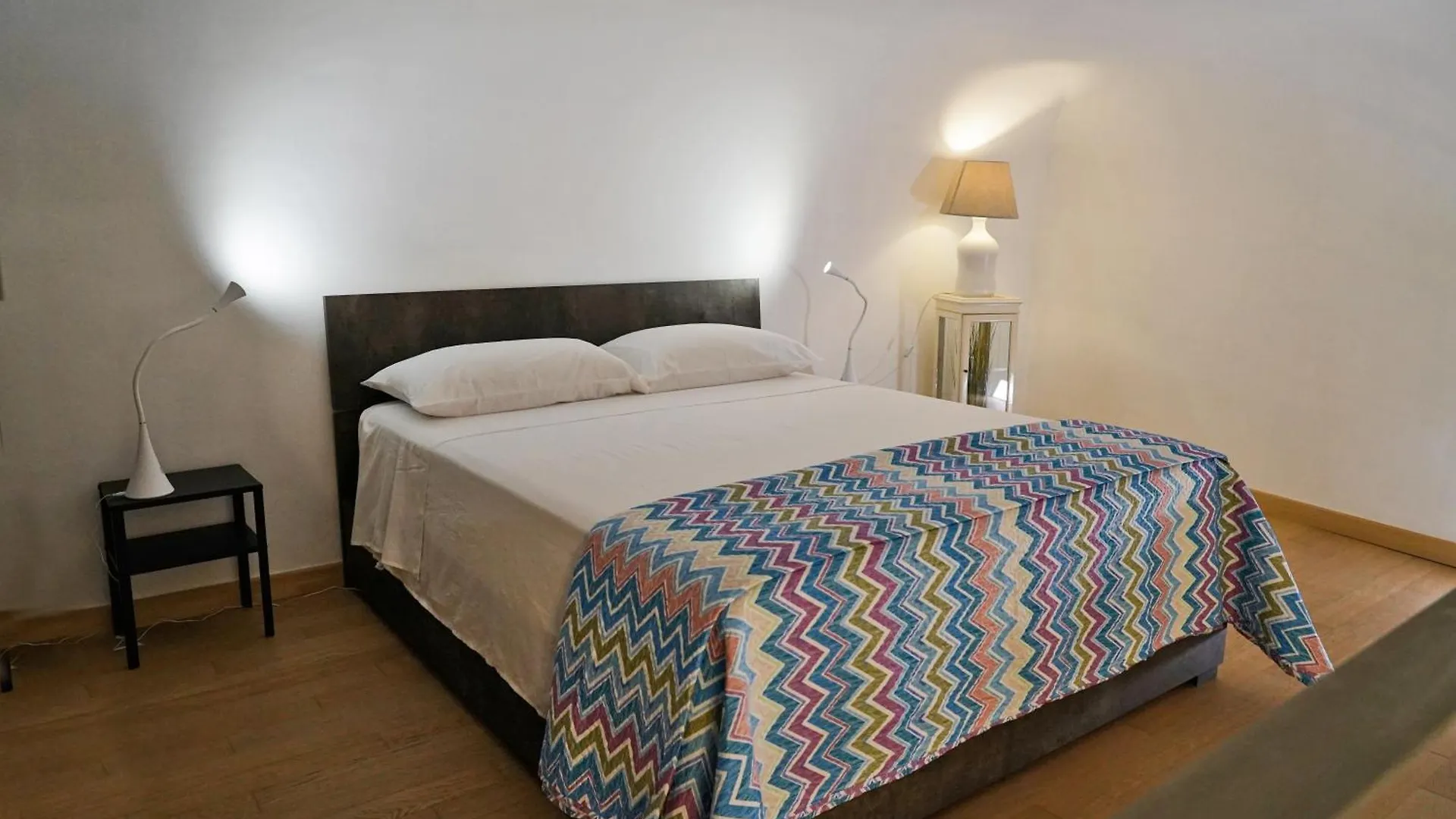 La Petite Suite location